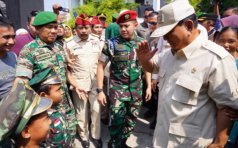 Prabowo Bagikan 112 Motor ke Babinsa Pekalongan - Bagian 2