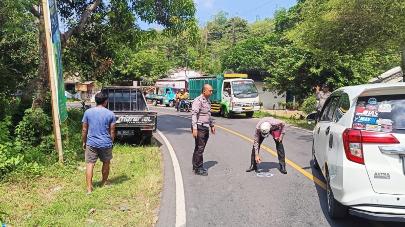 Adu Banteng Mobil Pikap vs Motor di Sumenep, 1 Orang Tewas 2 Terluka