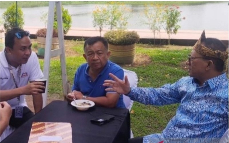 Karnaval Mobil Hias Semarakkan Hari Jadi Sumsel Ke-77