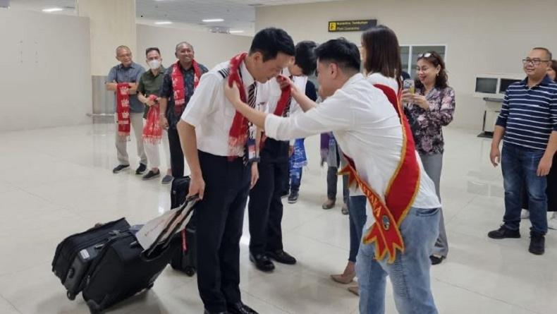 title Jeju Air Terbang Perdana ke Manado, Oppa-Oppa Korea Langsung Jajal Wisata Bunaken Jeju Air Terbang Perdana ke Manado, Oppa-Oppa Korea Langsung Jajal Wisata Bunaken