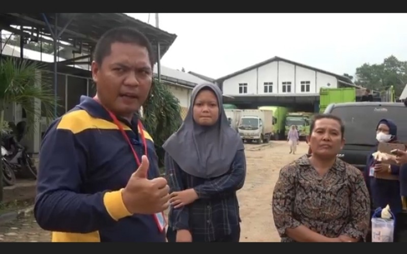 Ribuan Ikan Mati Mendadak di Sukajadi, DLH Banyuasin Periksa Limbah Pabrik Sekitar Lokasi