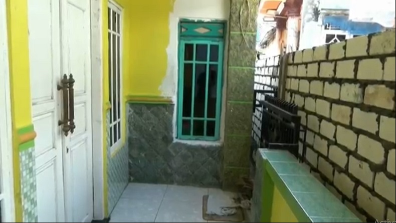 title Viral Rumah Warga di Tuban Ditutup Pagar Tembok oleh Tetangga, Ini Pemicunya Viral Rumah Warga di Tuban Ditutup Pagar Tembok oleh Tetangga, Ini Pemicunya