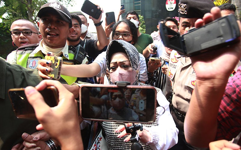 Gaya Reihana, Kadinkes Lampung Kembali Diperiksa KPK - Bagian 2