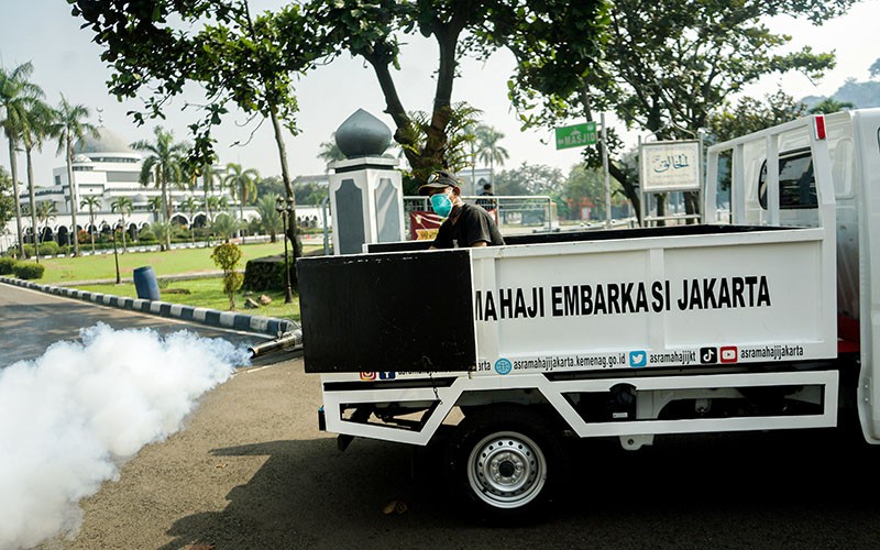 Asrama Haji Pondok Gede Difogging Jelang Kedatangan Calon Jemaah pada 23 Mei - Bagian 4