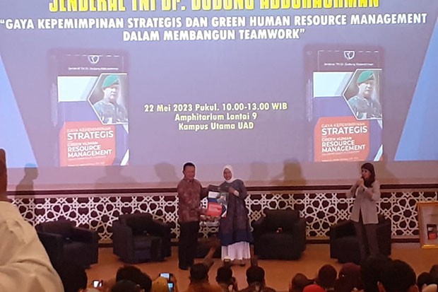 KSAD Luncurkan Buku, Muhammadiyah Sebut Isinya Sangat Inspiratif untuk Pemimpin Mendatang