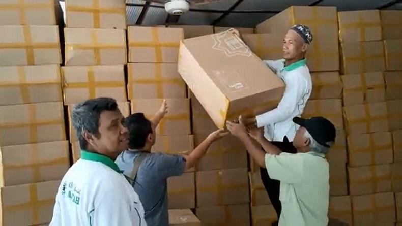 Kemenag Boyolali Distribusikan Ratusan Koper ke Jemaah Calon Haji