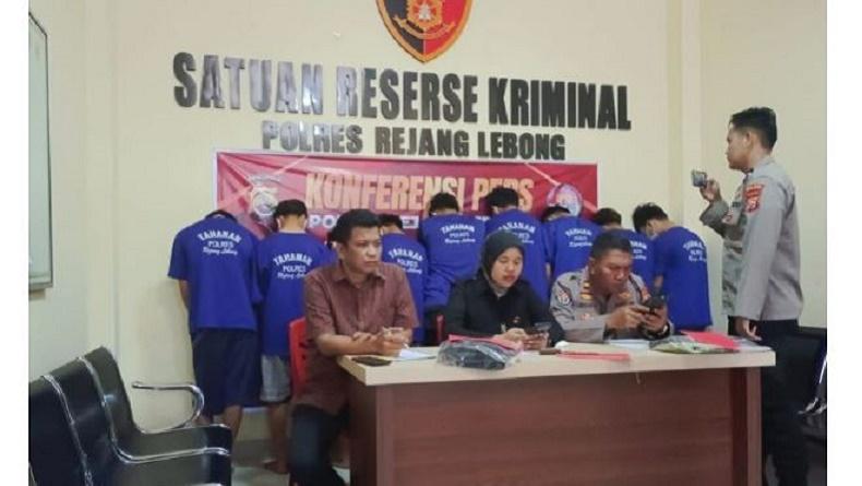 Siswa SMK di Rejang Lebong Tewas dengan 12 Tikaman gegara Helm, Polisi Tangkap 9 Pelaku