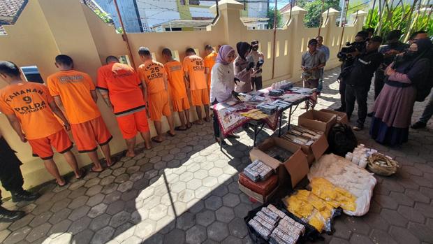 Bongkar Jaringan Jogja-Garut-Jakarta, Polda DIY Amankan Ratusan Ribu Butir Obat Terlarang
