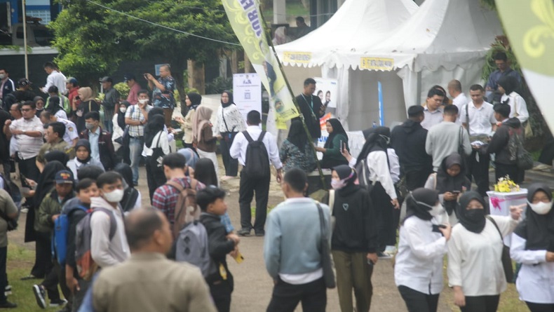 38.979 Pencari Kerja Serbu Purwakarta Job Fair, Pelamar Tak Tertampung