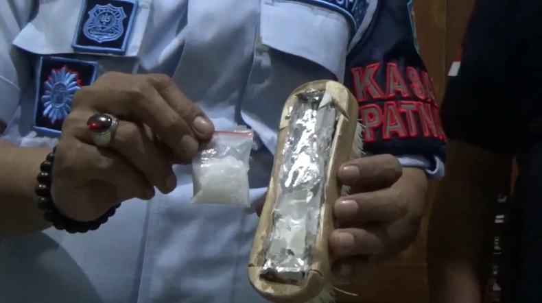Perempuan Selundupkan 16 Paket Sabu ke Lapas Tulungagung, Modus Disimpan dalam Sikat Kain