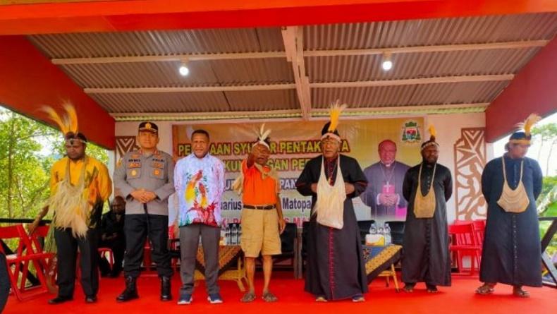 Uskup Jayapura Berkunjung ke Pegunungan Bintang, Polisi Lakukan Pengamanan