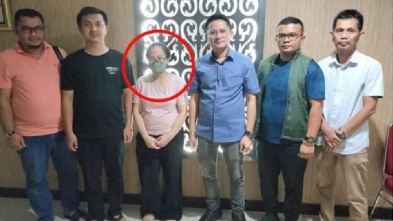 title Buron 7 Tahun, Terpidana Korupsi Kredit Pinjaman Bank Ditangkap di Pekanbaru Buron 7 Tahun, Terpidana Korupsi Kredit Pinjaman Bank Ditangkap di Pekanbaru