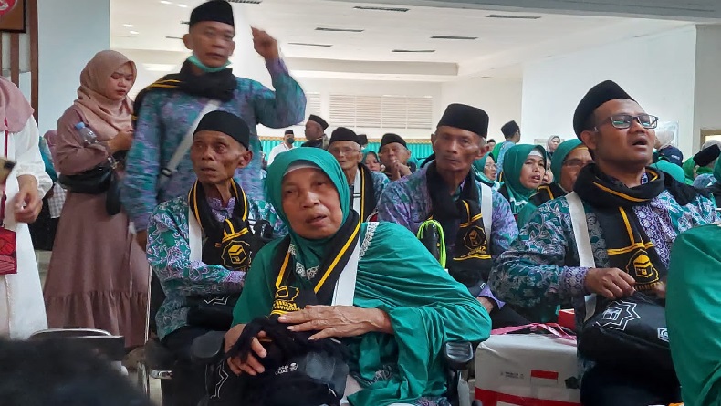 Arab Saudi Panas 50 Derajat, Bupati Hengki Imbau Calhaj KBB Jaga Kesehatan