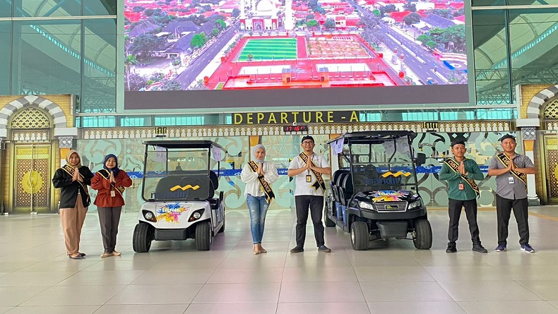 Calhaj Lansia Bisa Gunakan Golf Car di Terminal BIJB Kertajati Majalengka 