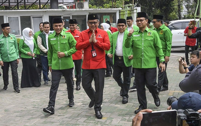 Pertemuan Politik PDIP-PPP Konsolidasi Tim Pemenangan Bacapres Ganjar Pranowo - Bagian 3