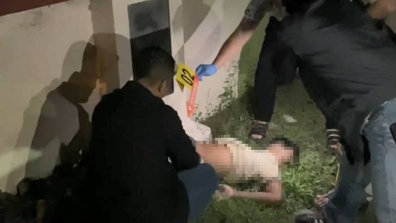 Pekanbaru Geger, Mayat Pria Ditemukan di Pinggir Jalan Sekujur Tubuh Luka
