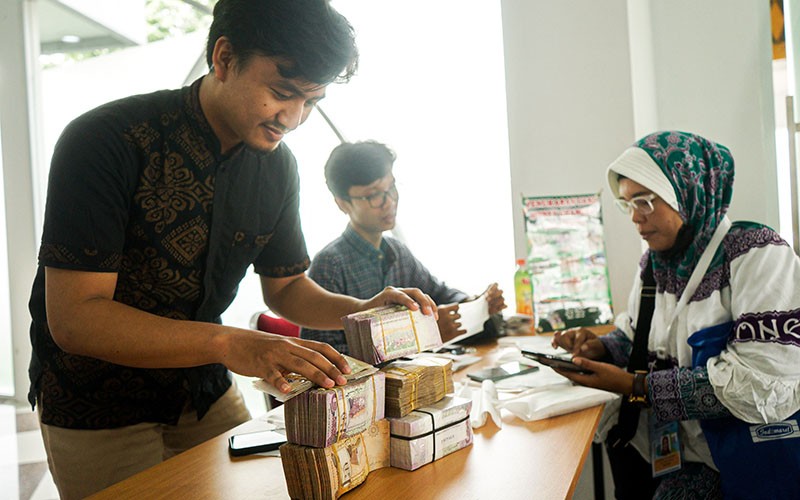 Layanan Penukaran Uang Saudi Riyal di Asrama Haji Pondok Gede - Bagian 3