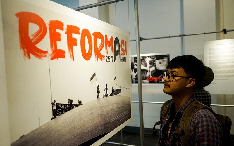 Pameran Foto 25 Tahun Reformasi di Pos Bloc Jakarta - Bagian 1