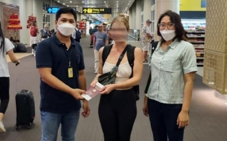 Sempat Dirawat di RSJ, Bule Telanjang di Pementasan Tari Diusir dari Bali
