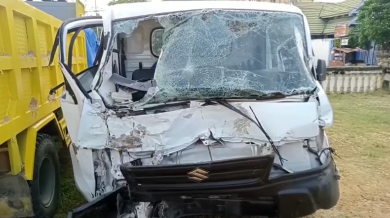 Kecelakaan di Baubau, Siswa SMP Nyetir Pikap Tabrak Truk Arah Berlawanan