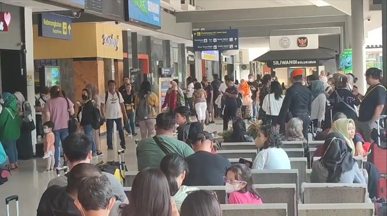 Libur Panjang, 12.369 Penumpang Padati Stasiun Gubeng Surabaya