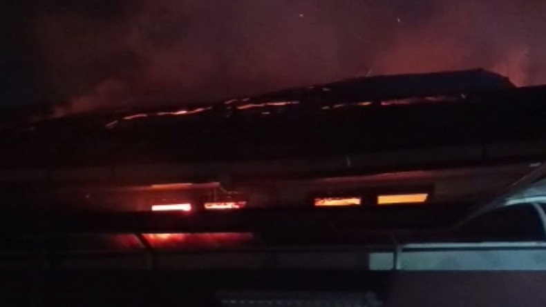 Kebakaran Terjadi di Kampus Unpad Dipatiukur Bandung, Laporan Sementara Masjid Hangus