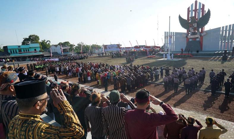  Ganjar Pimpin Upacara Harlah Pancasila di Lereng Merapi-Merbabu, Serukan Jaga Persatuan