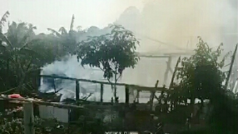 1 Rumah di Pasirmulya Banjaran Bandung Ludes Terbakar, Warga Panik