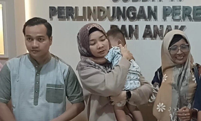 Bayi Dibuang di Palembang Diadopsi Pasangan Polisi Anggota Polda Sumsel