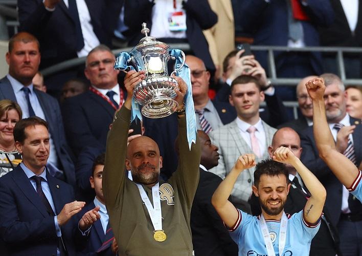 Pep Guardiola: Sudah Waktunya Man City Treble Winner!