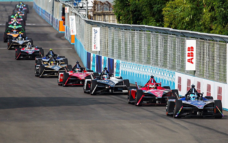Tampil Maksimal, Maximilian Gunther Juara Formula E Seri ke-11 - Bagian 1