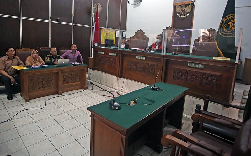 Sidang Praperadilan Keponakan Wamenkumham Ditunda - Bagian 2