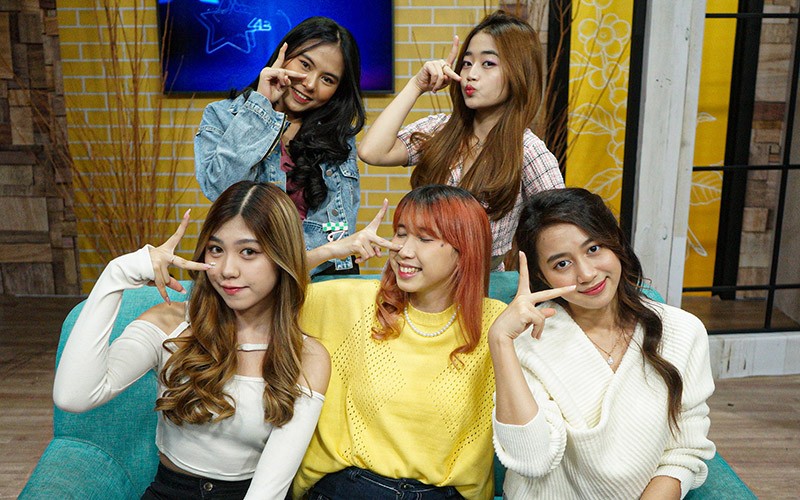 Gaya Girl Band SUN Bawa Lagu Single Surat Cinta Karya Vina Panduwinata - Bagian 2