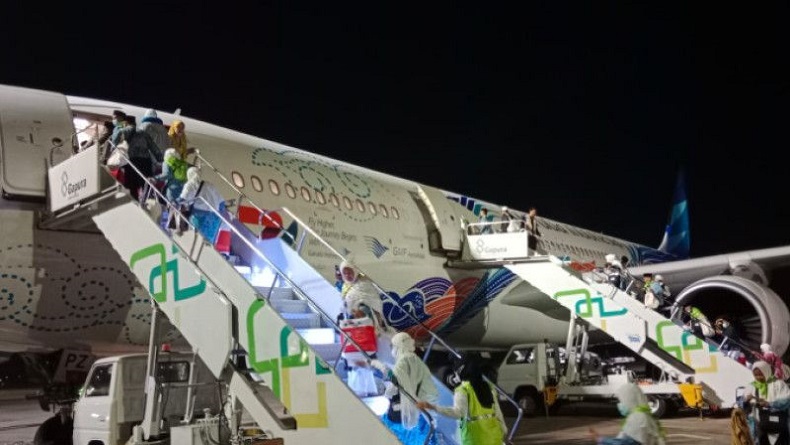 Jemaah Calon Haji Kloter 5 Embarkasi Banjarmasin Berangkat Terpisah, Ini Penyebabnya