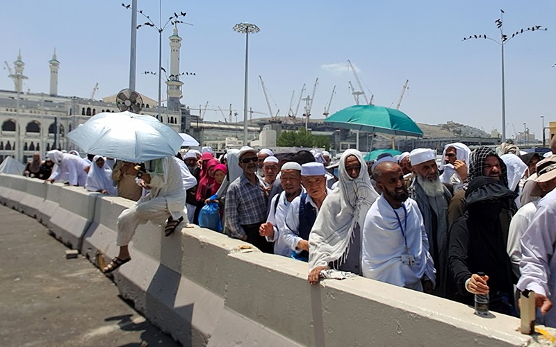 Suasana Makkah Kondisi Cuaca Panas, Suhu Capai 45 Derajat Celcius - Bagian 2