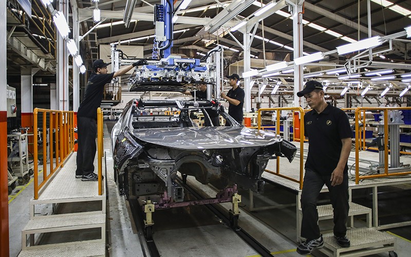 Tampilan BMW Seri 7 Terbaru Rakitan Indonesia - Bagian 3