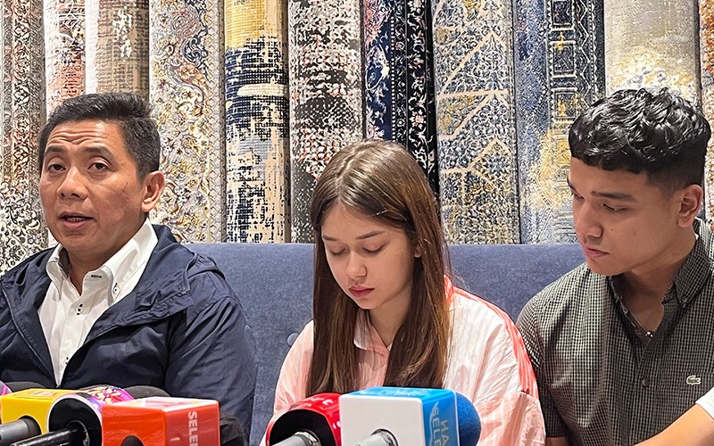 Ekspresi Rebecca Klopper Tertunduk Minta Maaf soal Kasus Video Syur - Bagian 2