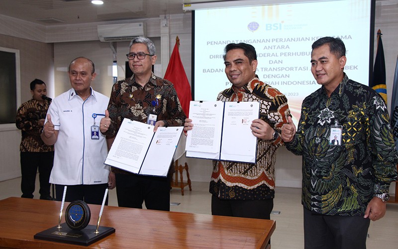 BSI Dorong Inklusi Ekonomi Syariah di Lingkungan Kementerian Perhubungan - Bagian 1