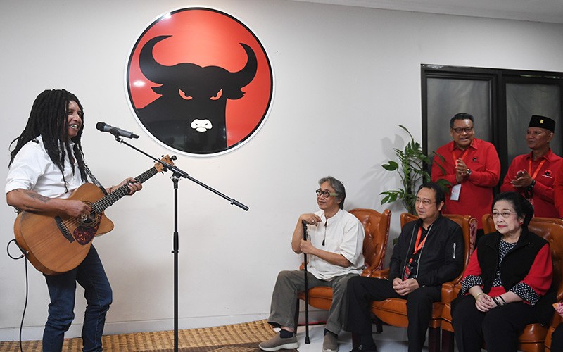 PDIP Luncurkan Lagu Resmi Kampanye Berjudul Jarji Jarbeh, Ganjar Siji Ganjar Kabeh - Bagian 3