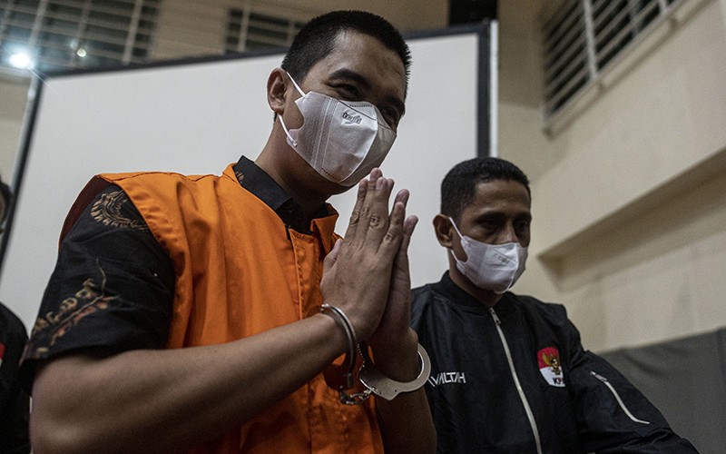 Kasus Suap Perkara MA, Mantan Komisaris Wika Beton Ditahan KPK - Bagian 2