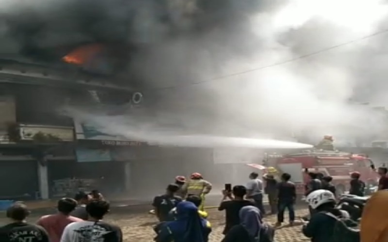 title Ini Identitas Korban Tewas dalam Kebakaran di Pasar Induk Caringin Bandung Ini Identitas Korban Tewas dalam Kebakaran di Pasar Induk Caringin Bandung