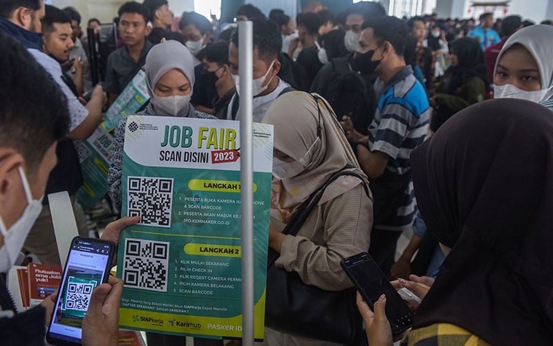 4.000 Pencari Kerja Serbu Job Fair di Palembang - Bagian 4