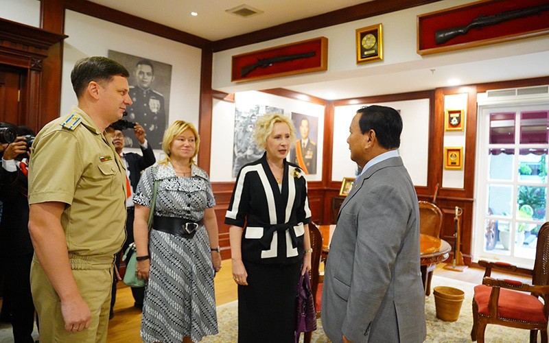 Prabowo Utarakan Masukan untuk Perdamaian saat Bertemu Dubes Rusia - Bagian 3