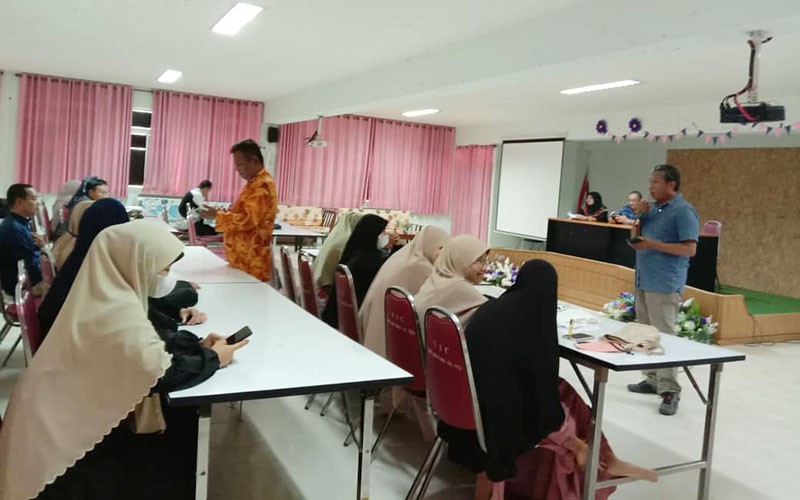 Puisi Esai Berjaya di Malaysia dan Thailand - Bagian 1