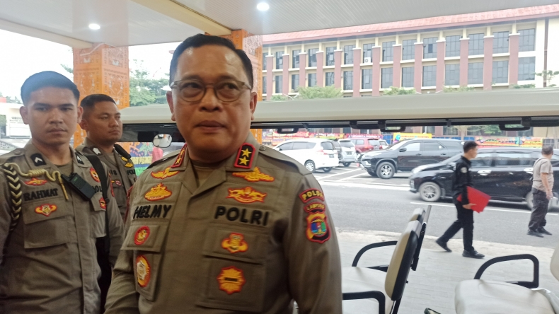 title Polda Lampung Tetapkan 4 Penyalur PMI Ilegal ke Timur Tengah Jadi Tersangka Polda Lampung Tetapkan 4 Penyalur PMI Ilegal ke Timur Tengah Jadi Tersangka