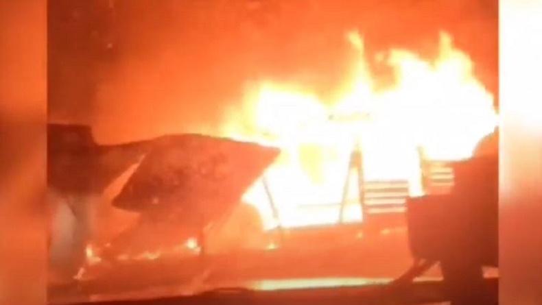 title Perang Suku Dipicu Konflik Tanah Ulayat di Nabire Berlanjut, 7 Rumah Dibakar Perang Suku Dipicu Konflik Tanah Ulayat di Nabire Berlanjut, 7 Rumah Dibakar