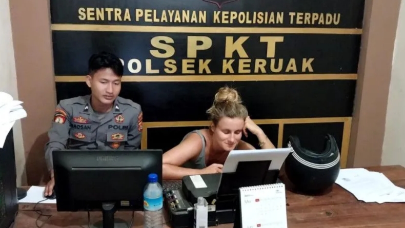 Bule Asal Prancis Kehilangan Motor saat Asyik Mancing, Paspor dan Uang Raib