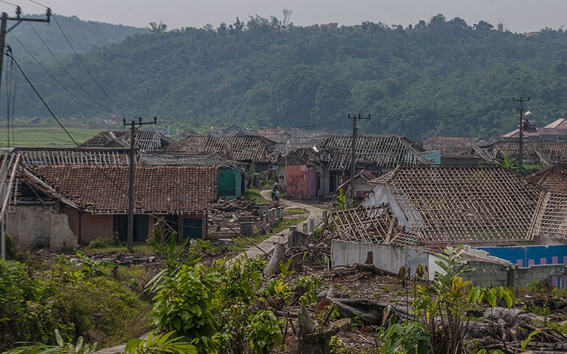 Ratusan Rumah di 2 Kampung Dirobohkan untuk Proyek Waduk Karian Banten - Bagian 2