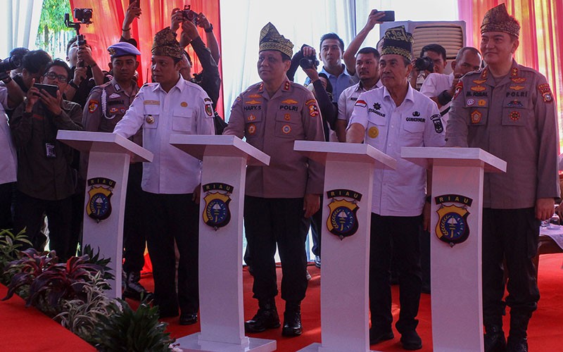 Polda Riau Sebar Ribuan Personel Polisi RW - Bagian 2