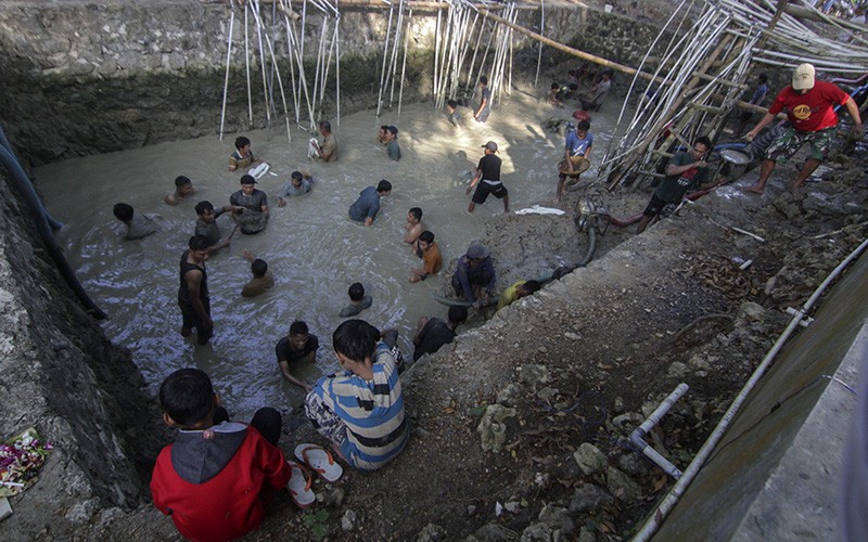 Potret Tradisi Sedekah Bumi dan Tarian Tayub di Petilasan Sunan Kalijaga - Bagian 1